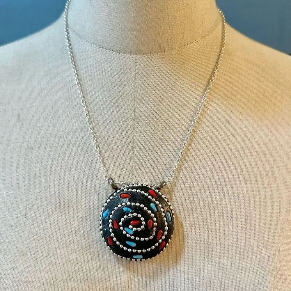 Black blue and red beaded swirl pendant necklace